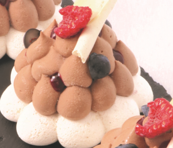 Meringata frutti di bosco e gianduia