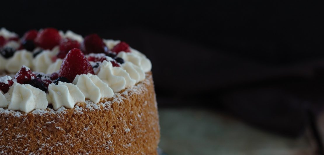 chiffon cake ai frutti di bosco